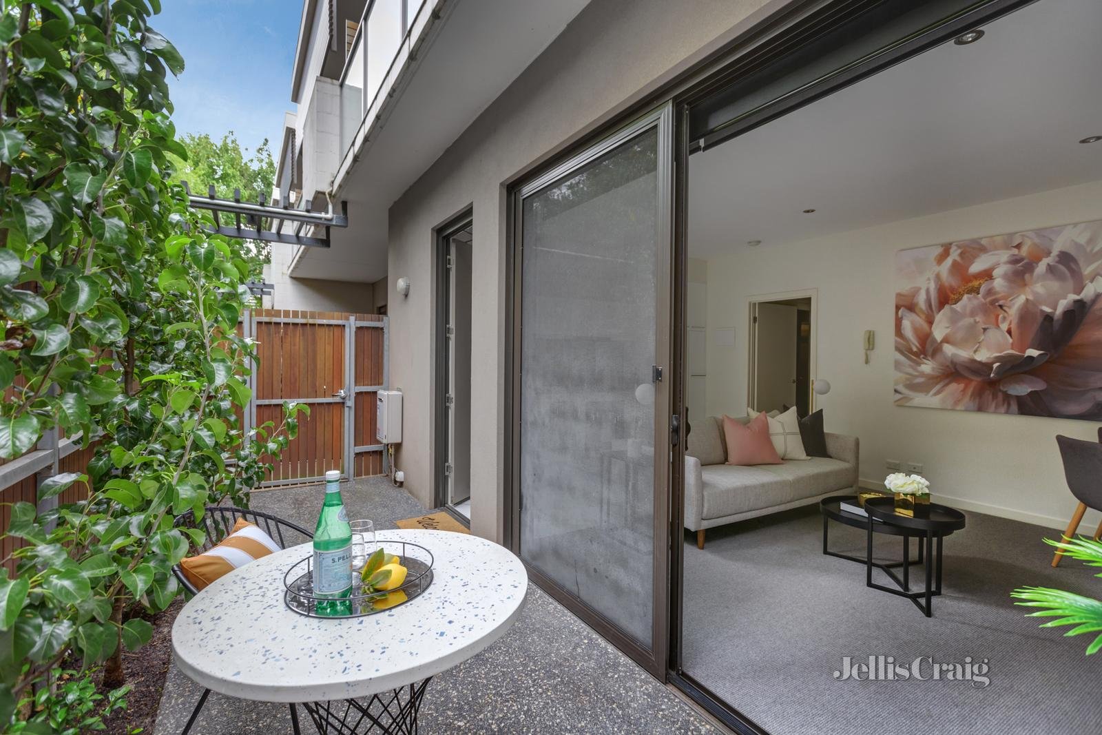 2/179 Riversdale Road, Hawthorn image 2