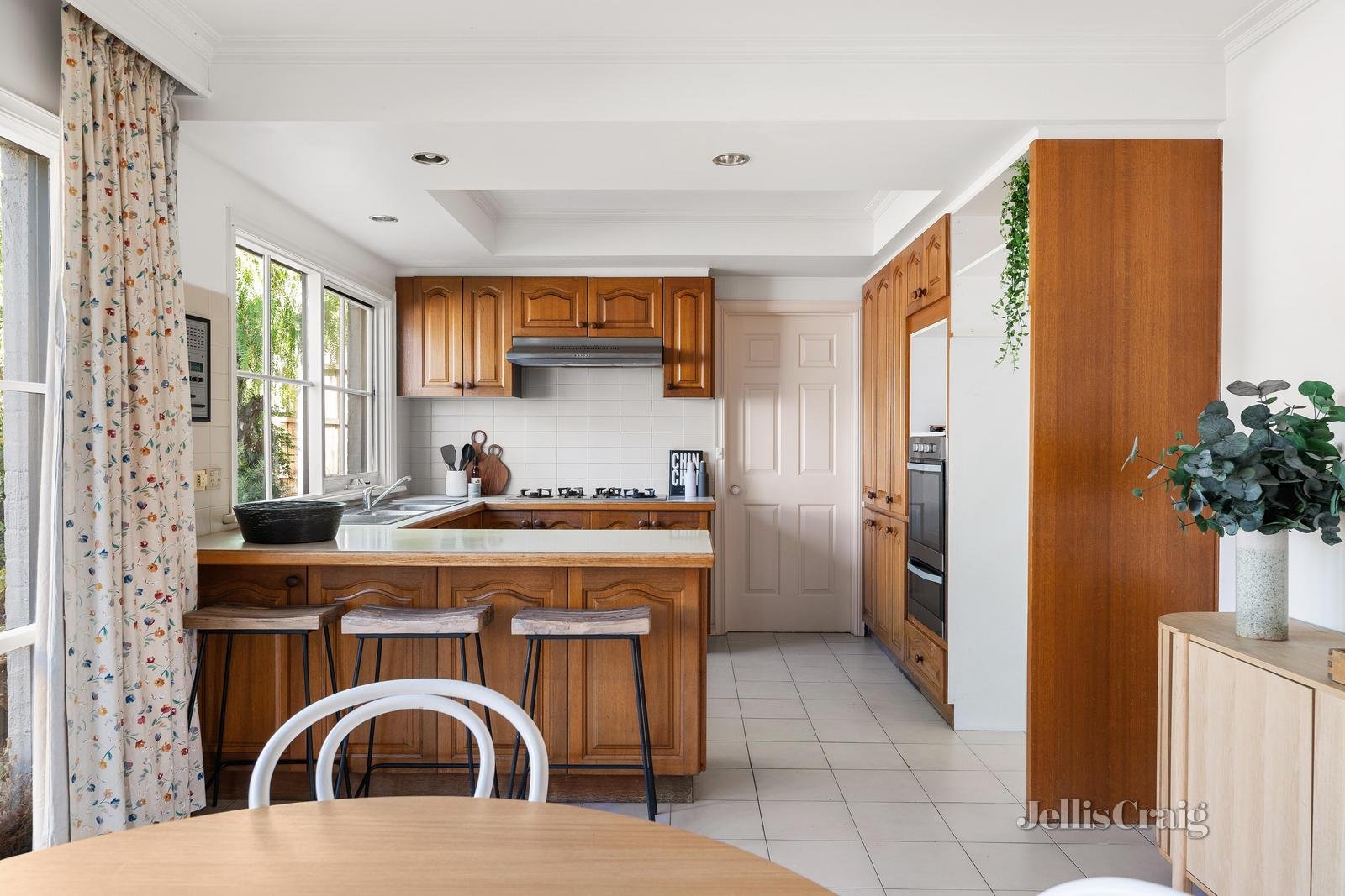 2/18 Allambee Avenue, Camberwell image 5