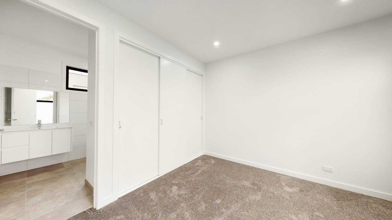 Property Gallery Thumbnail 5