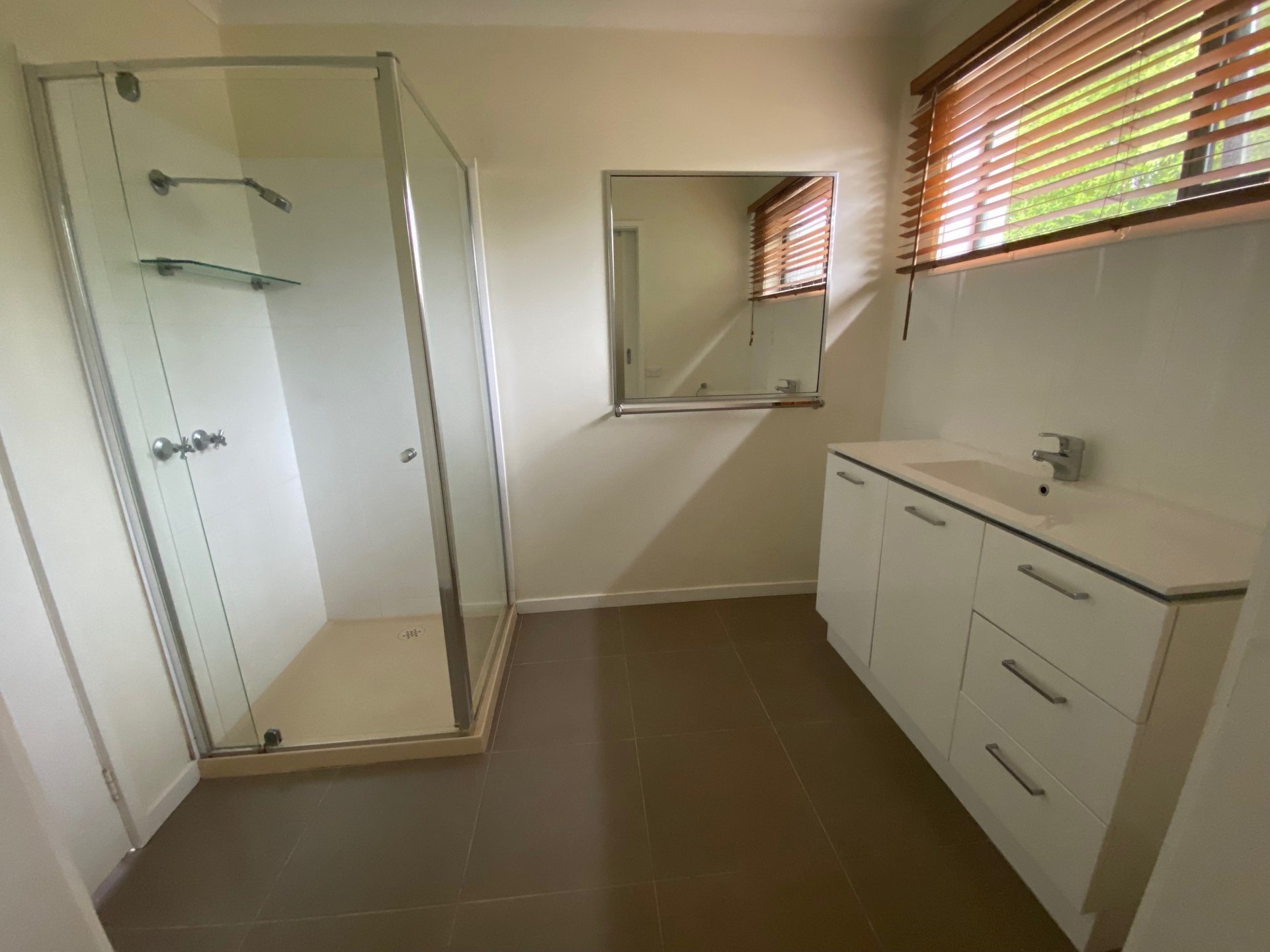 Property Gallery Thumbnail 4