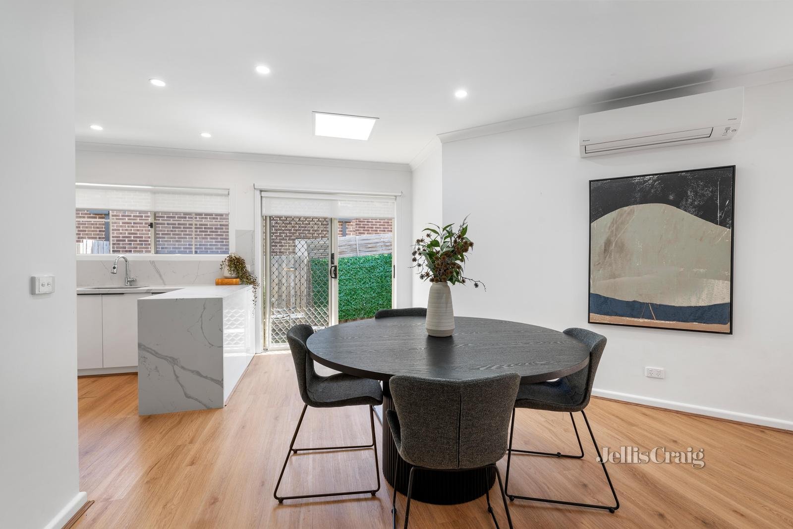 2/18 Cadorna Street, Box Hill South image 3