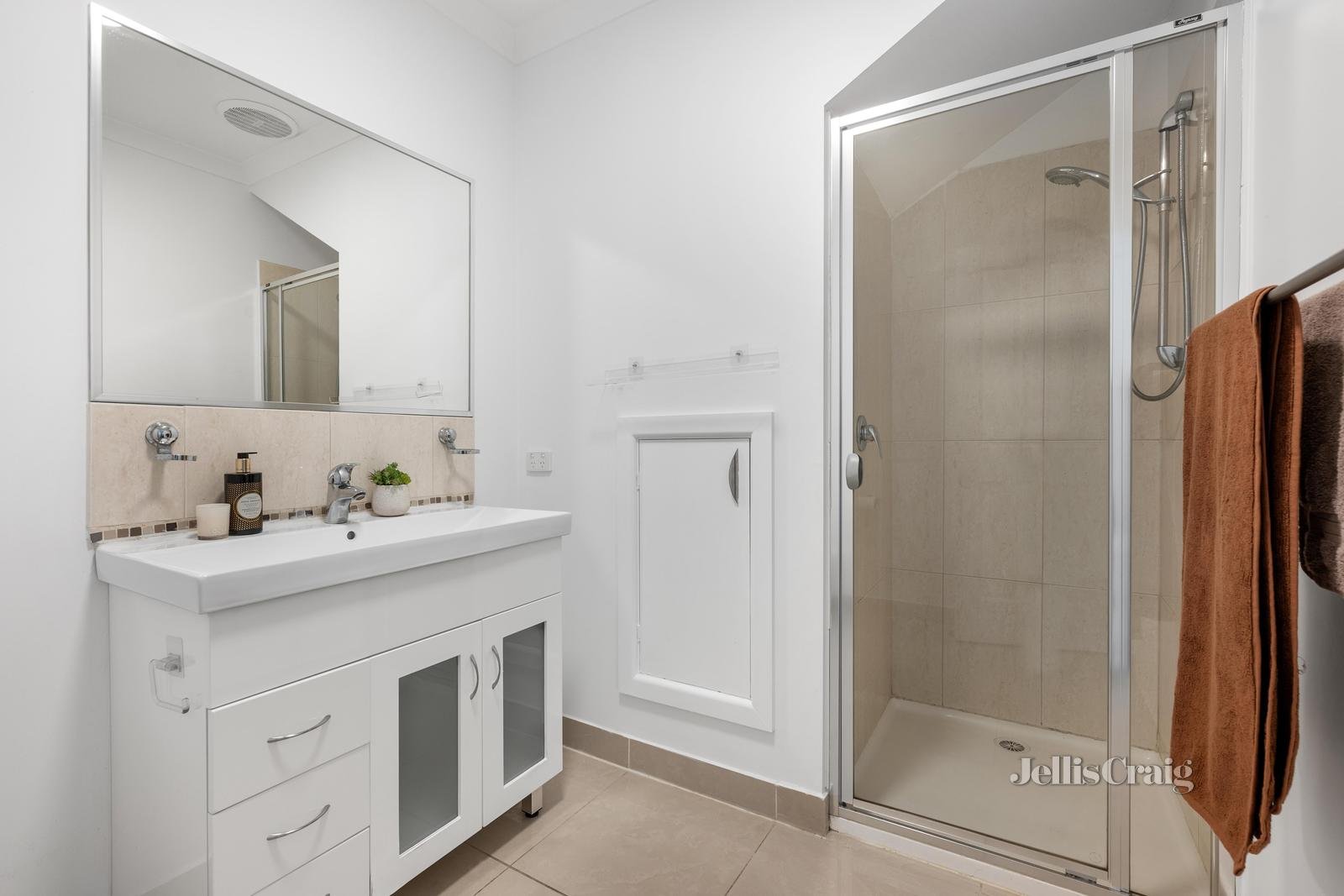 2/18 Cadorna Street, Box Hill South image 7