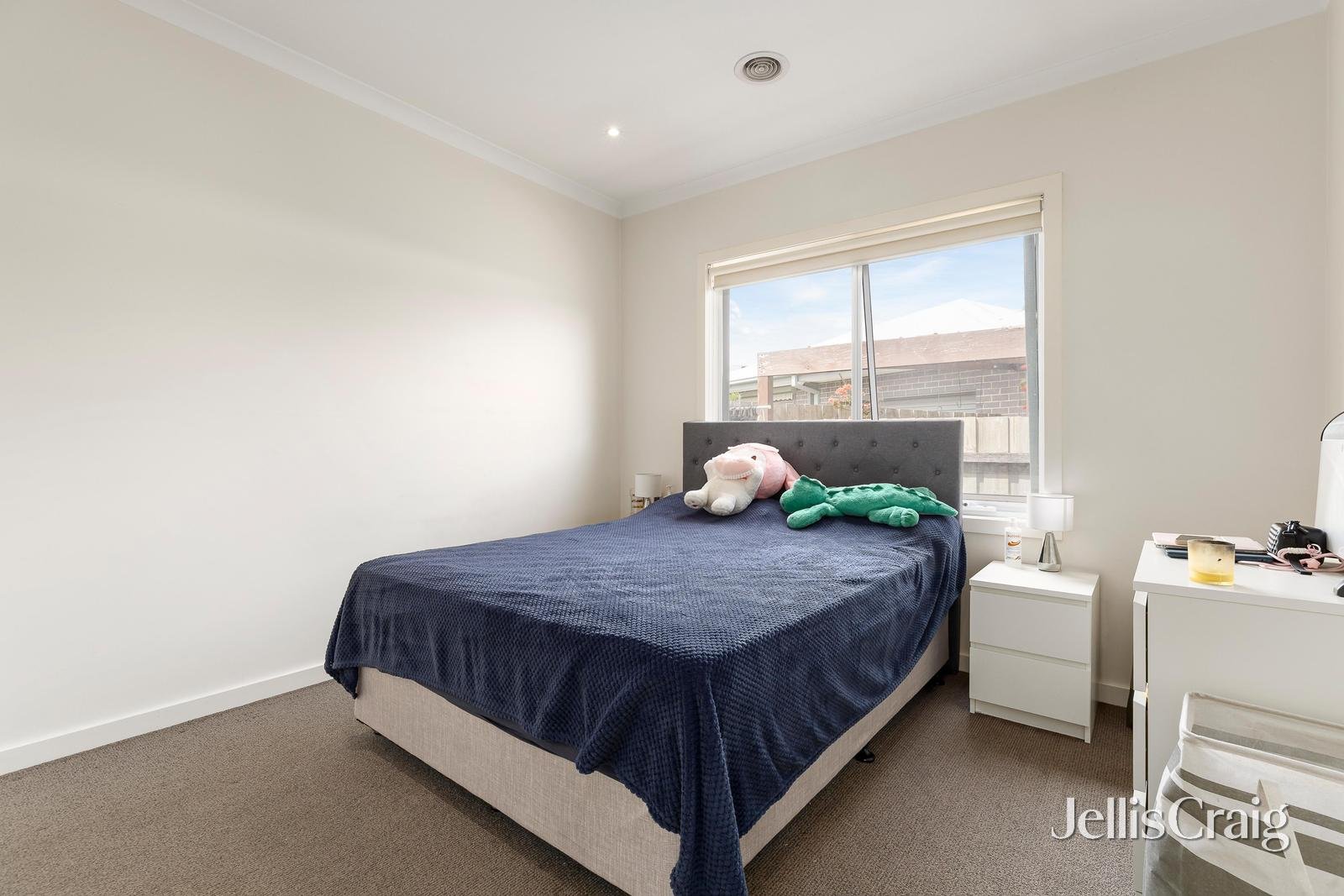 2/18 Cherry Avenue, Altona North image 6