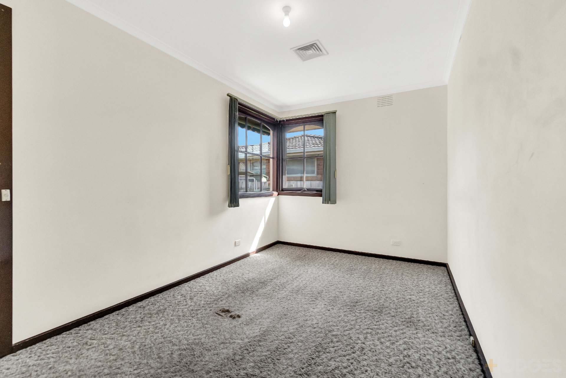 2 / 18 Chute Street Mordialloc