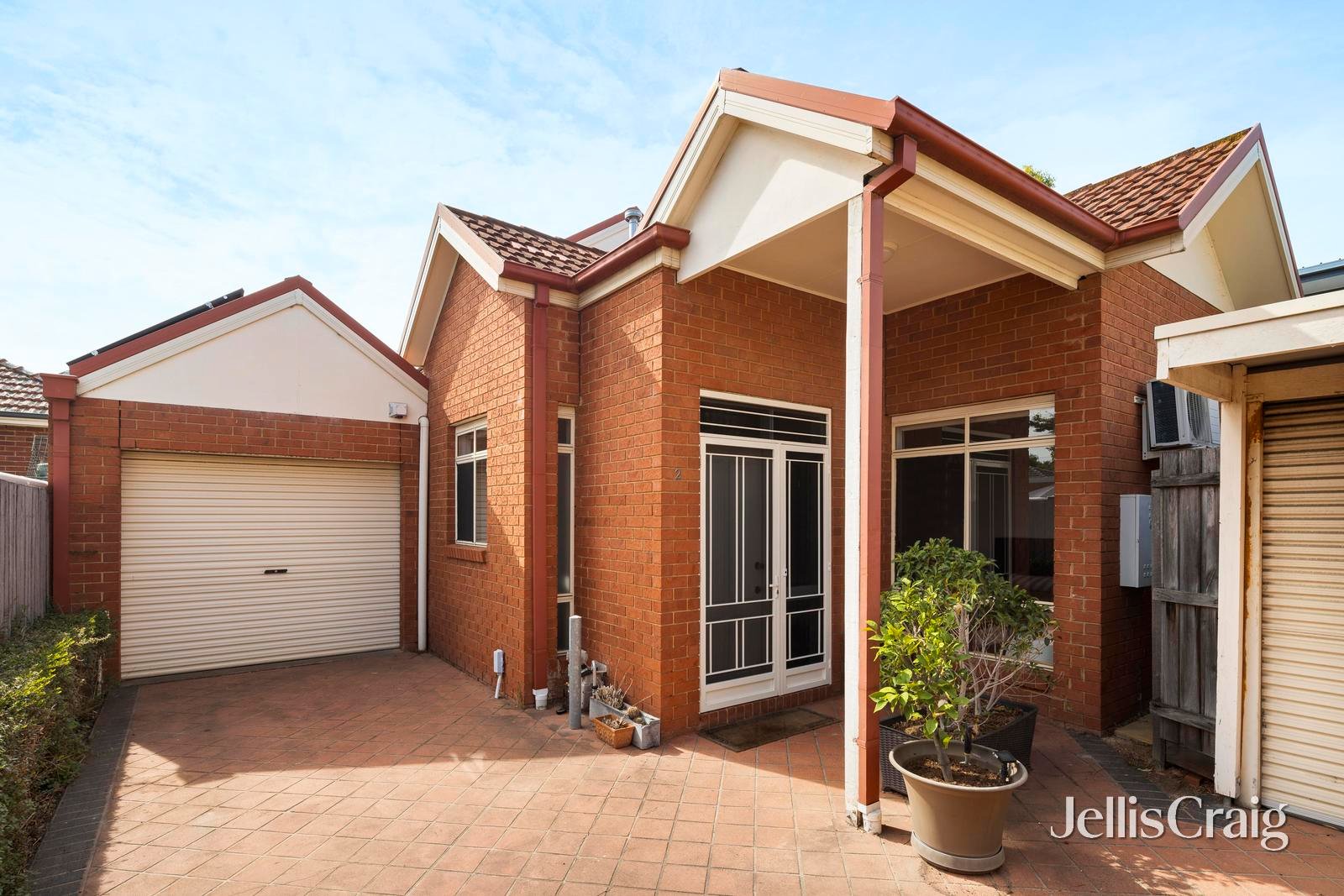 2/18 De Carle Street, Brunswick image 5