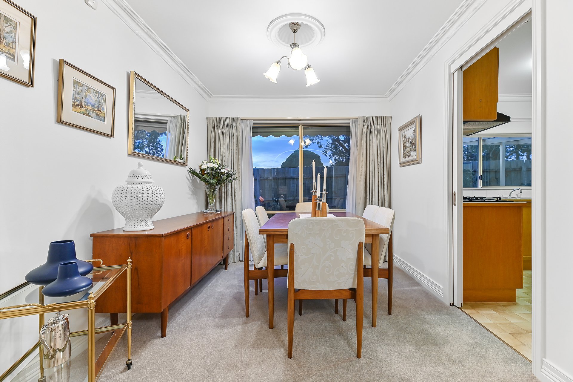2/18 Edith Street, Glen Waverley image 4