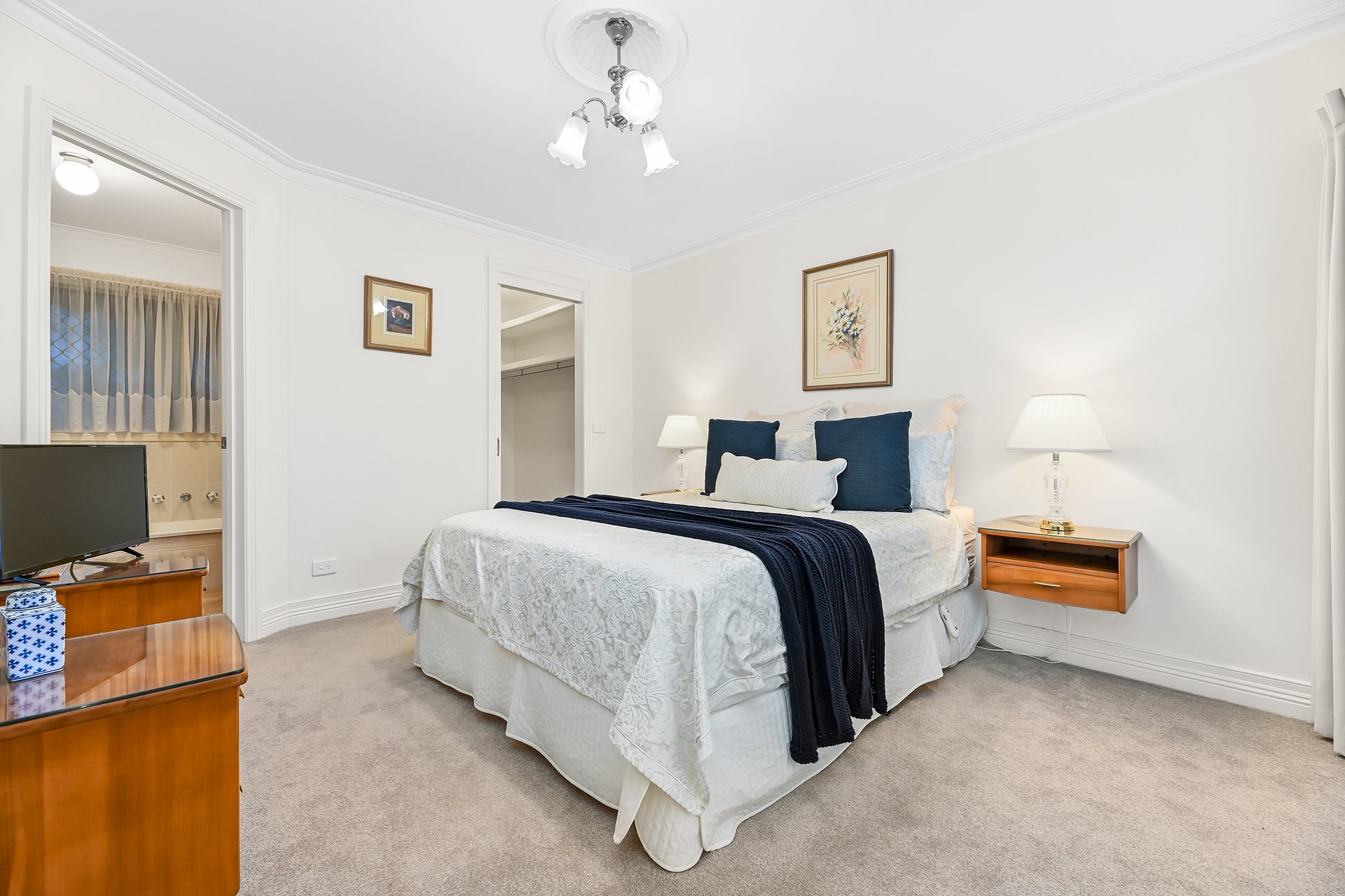 2/18 Edith Street, Glen Waverley image 7