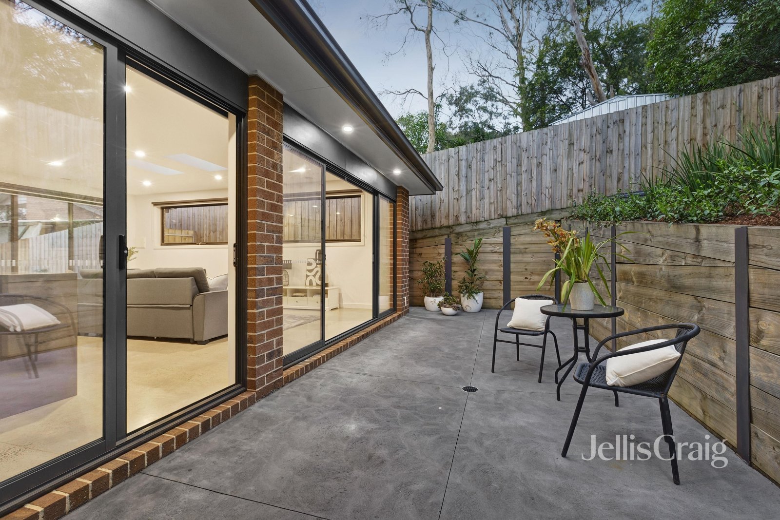2/18 Helene Street, Eltham image 12