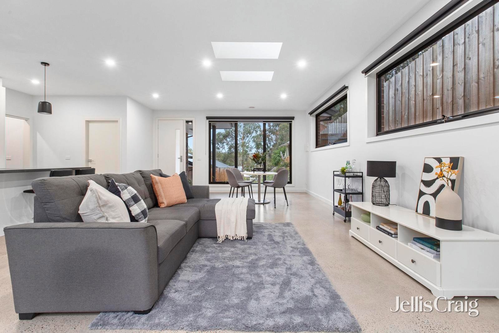2/18 Helene Street, Eltham image 5