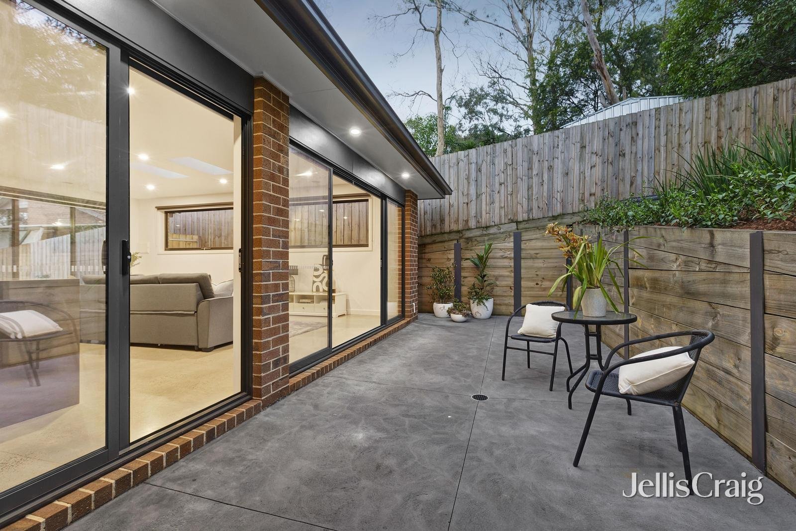 2/18 Helene Street, Eltham image 7