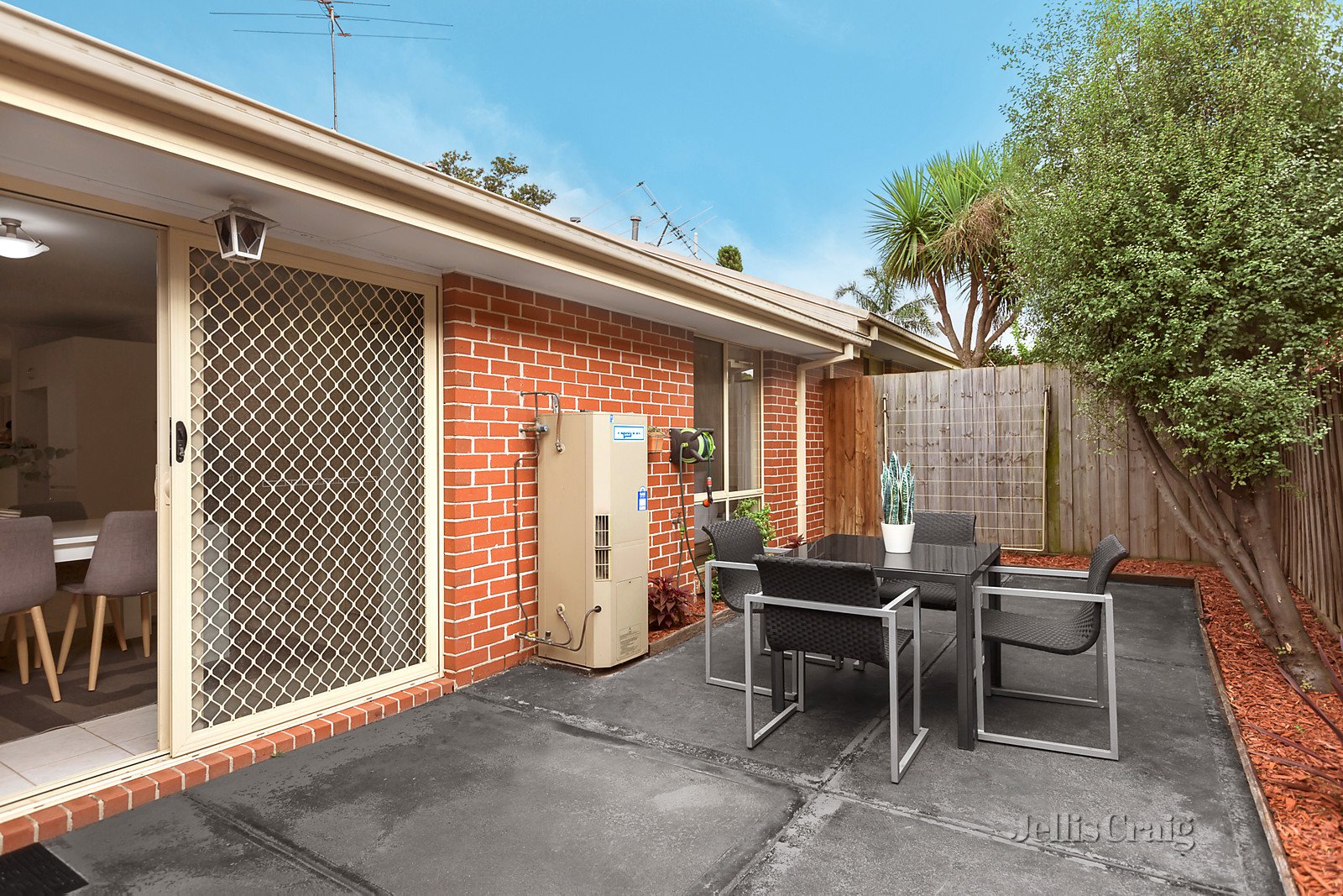 2/18 Hobbs Crescent, Reservoir image 9