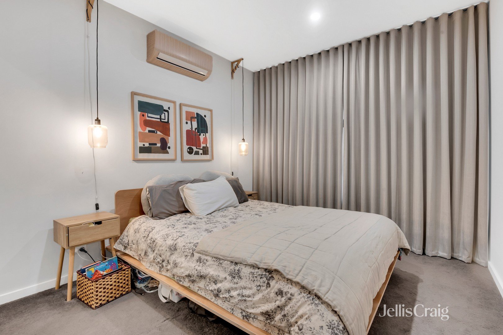 2/18 Loch Street, Coburg image 4