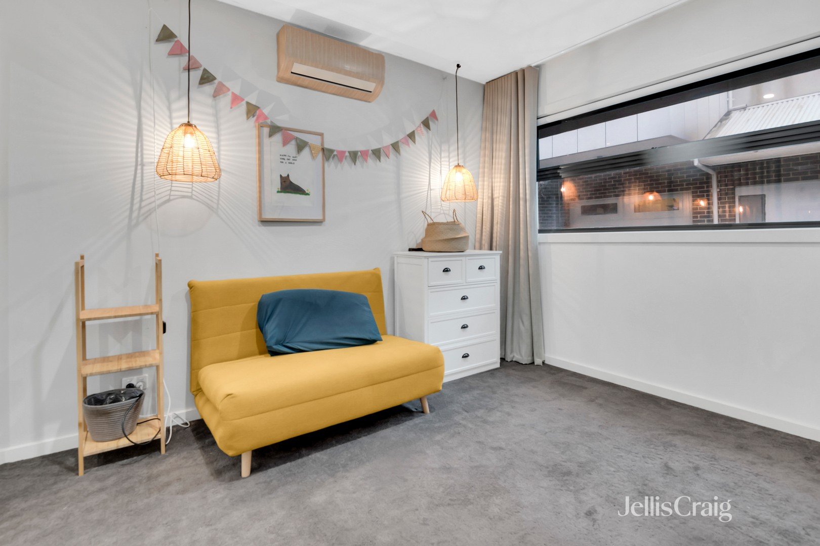 2/18 Loch Street, Coburg image 5