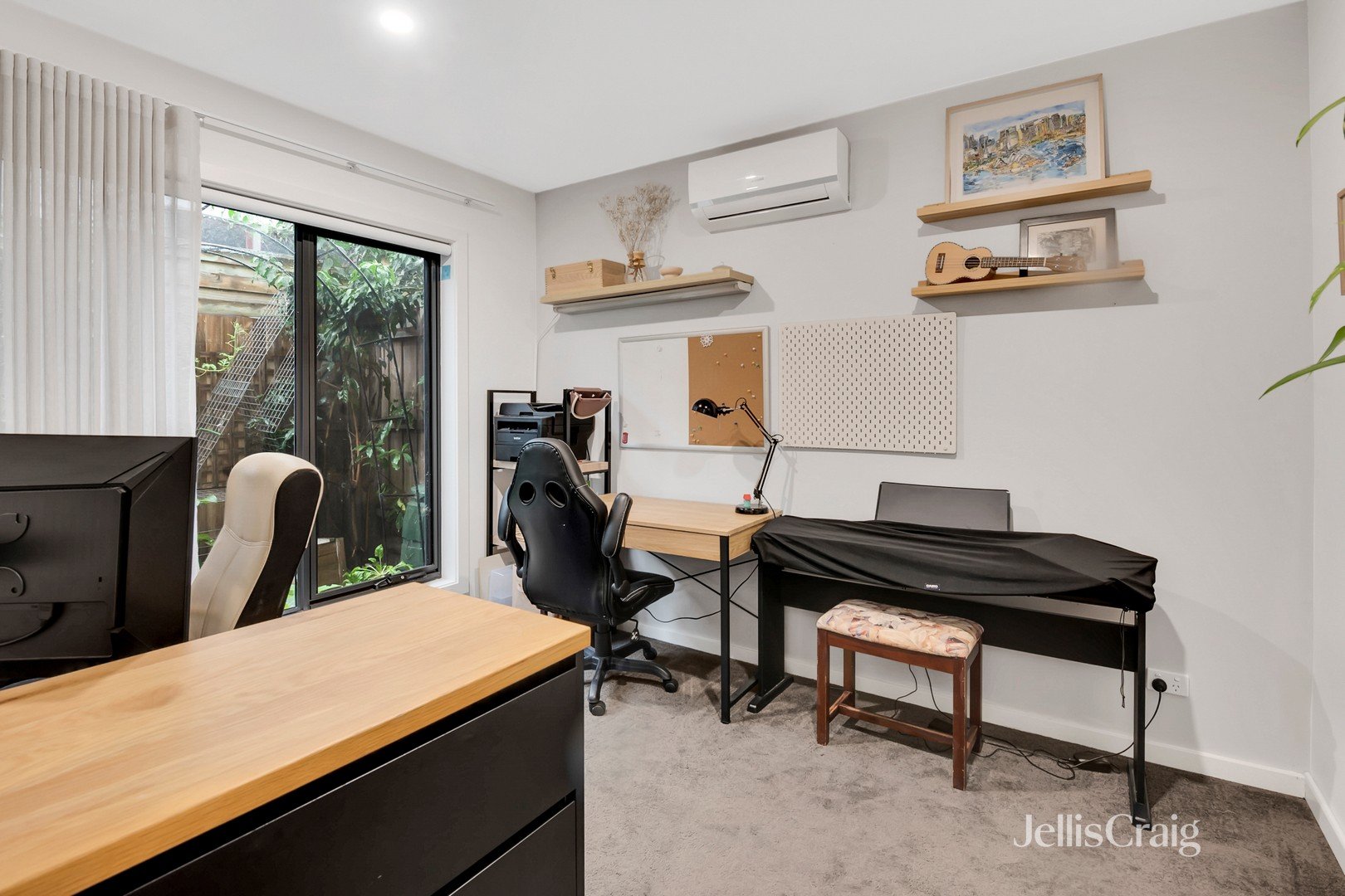 2/18 Loch Street, Coburg image 6