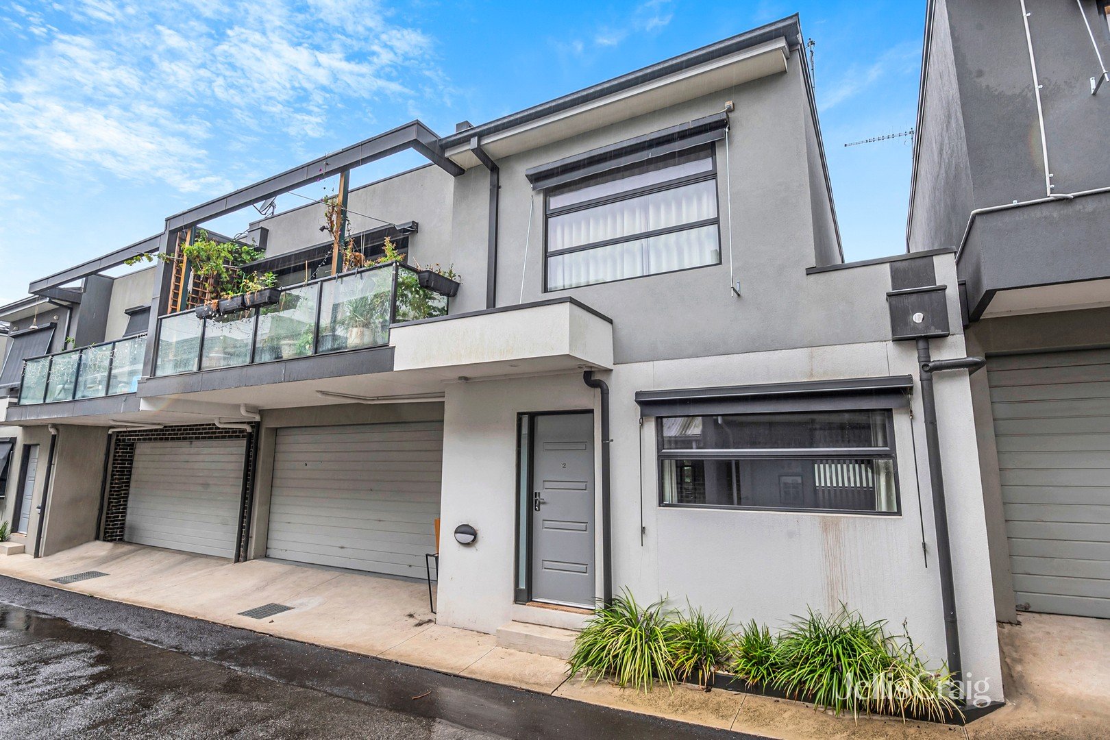 2/18 Loch Street, Coburg image 10