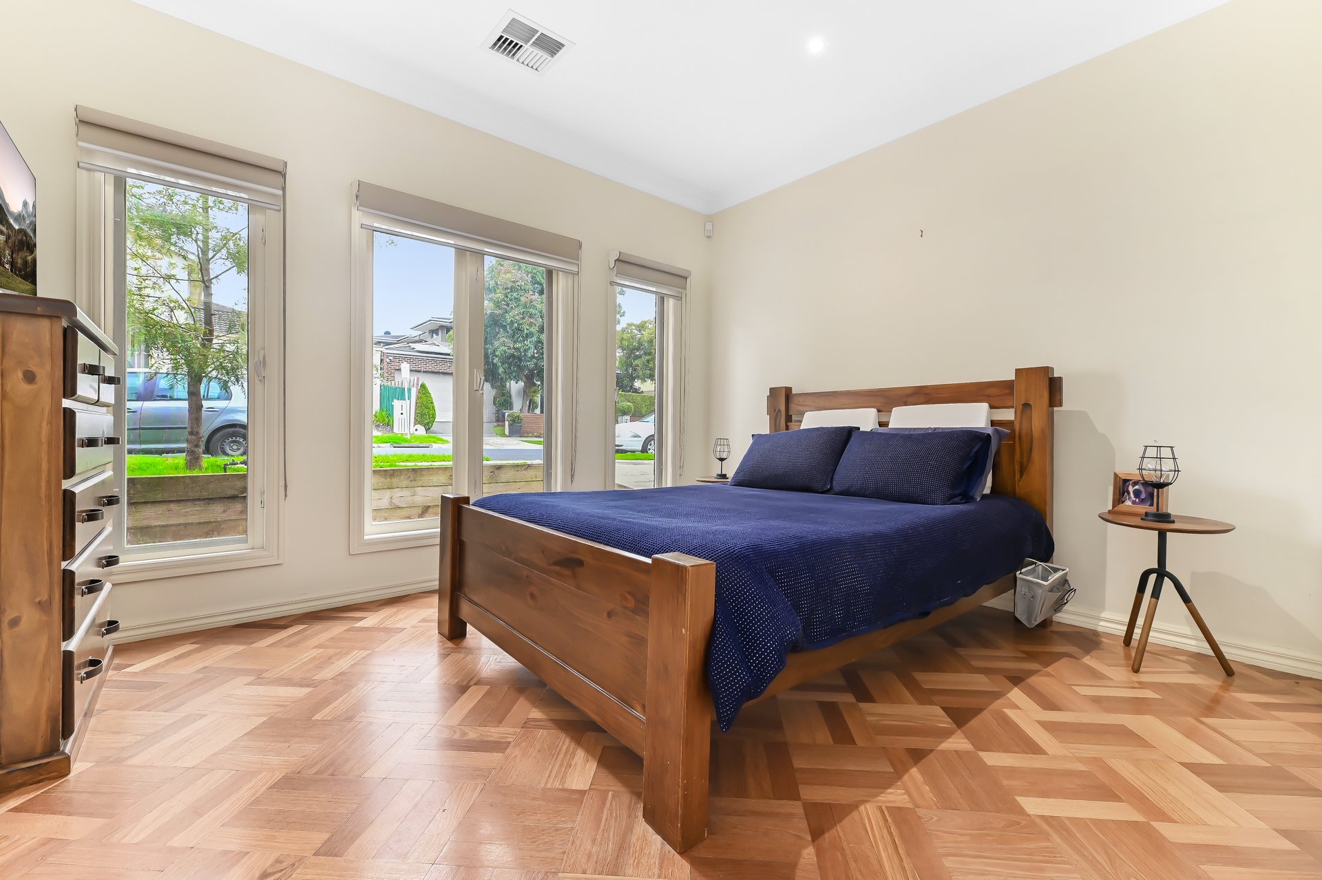 2/18 Maple Street, Mount Waverley image 12