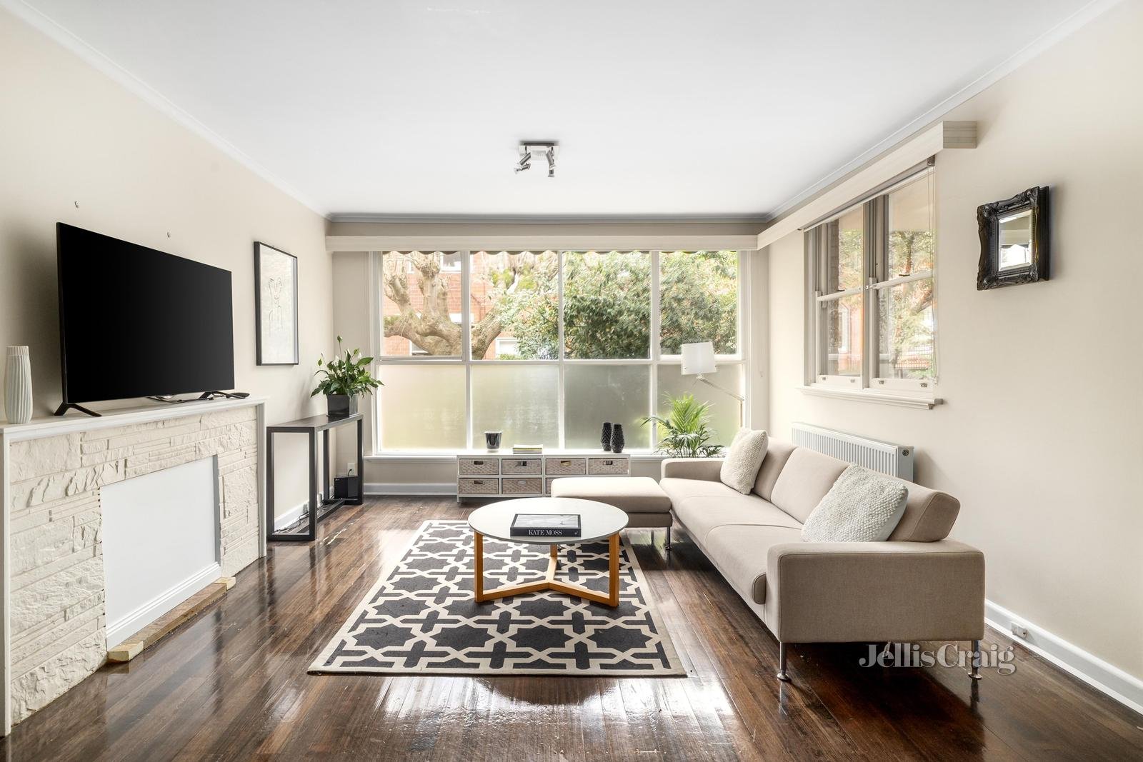 2/18 Mercer Road, Armadale image 3