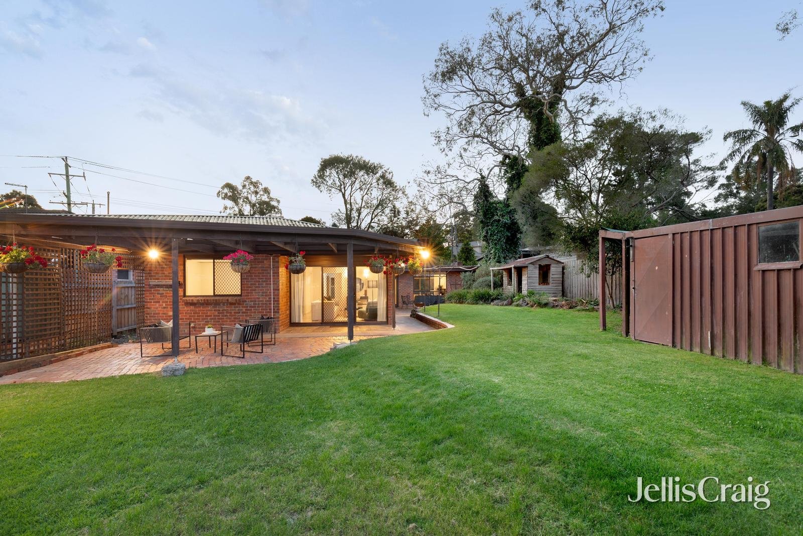 218 Mountain View Road, Briar Hill image 16