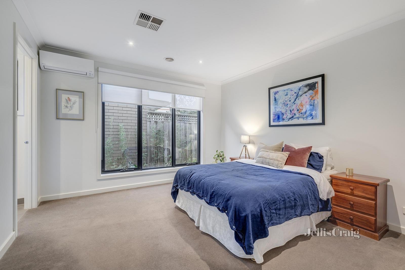2/18 Panorama Drive, Forest Hill image 5