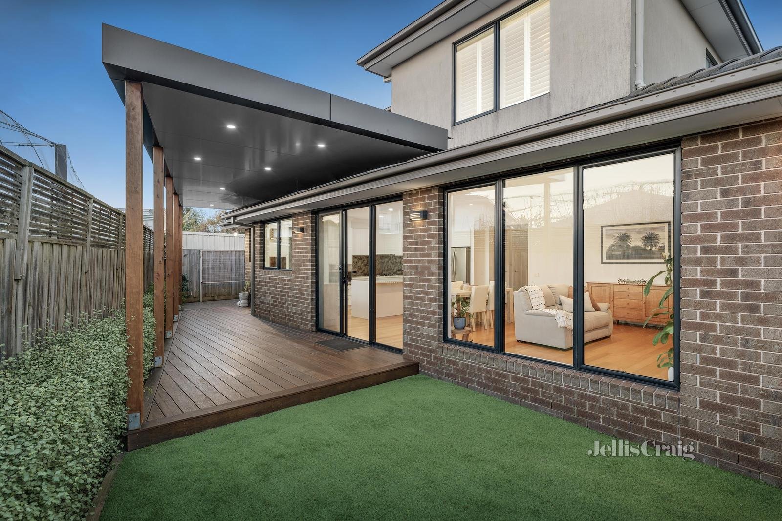 2/18 Panorama Drive, Forest Hill image 12