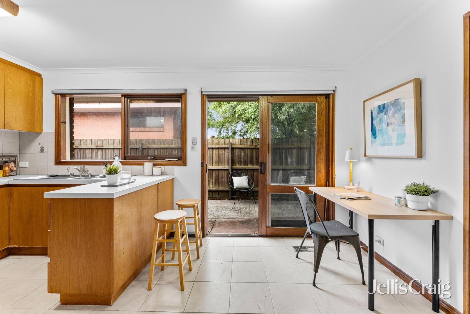2/18 Peveril Street, Glen Waverley image 7
