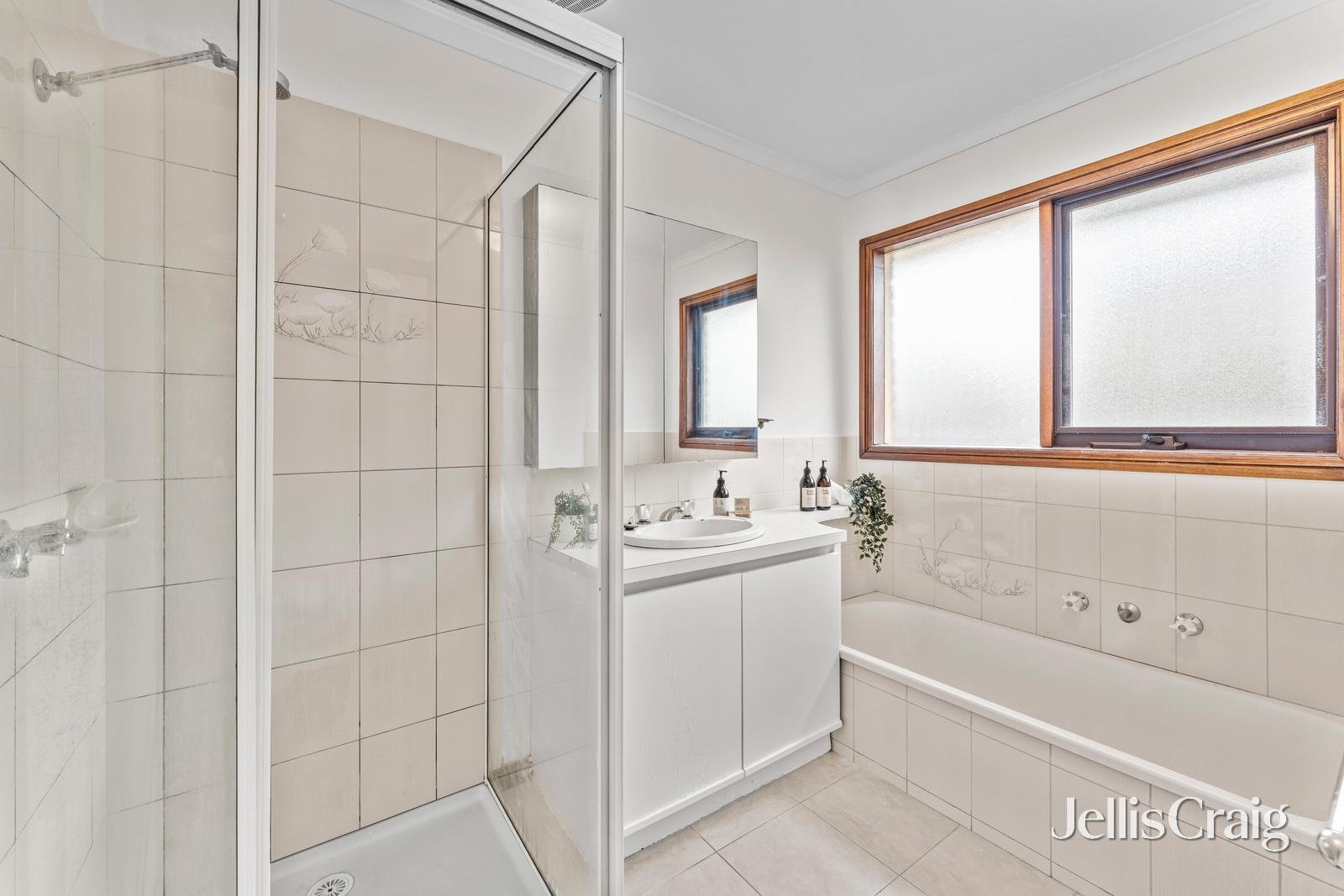 2/18 Peveril Street, Glen Waverley image 10