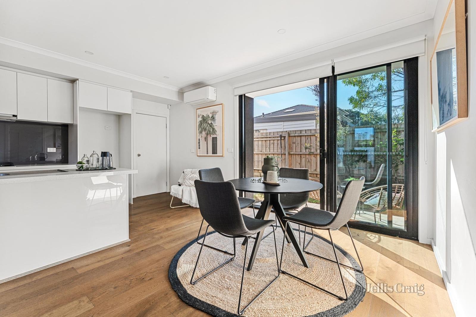 2/18 Swanston Street, Mentone image 8