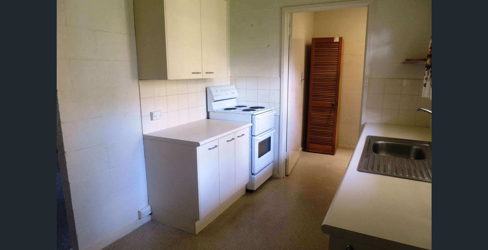 2/18 Talbot Avenue, Balwyn image 4