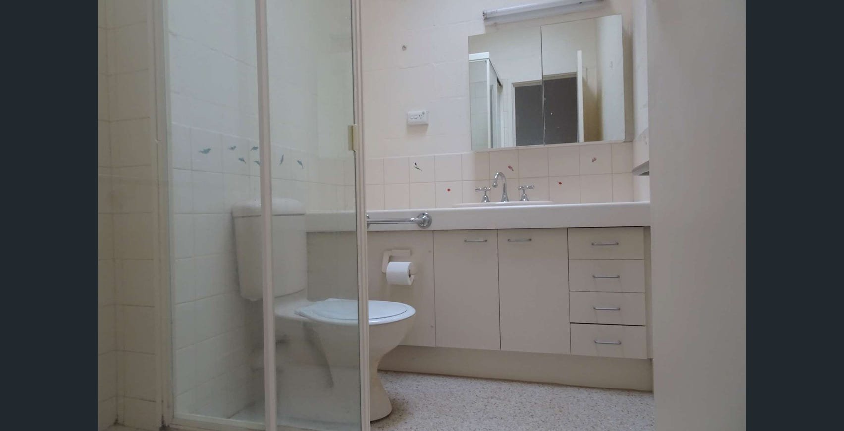 2/18 Talbot Avenue, Balwyn image 5