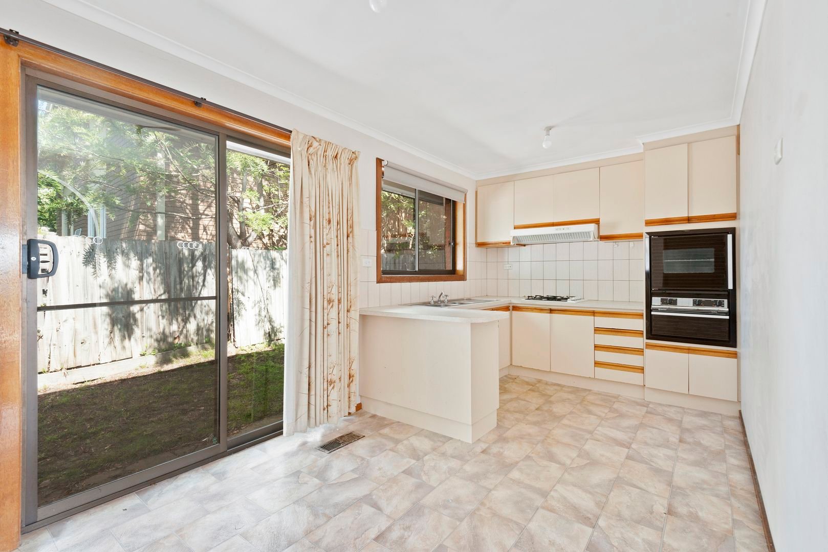 2/18 Tyne Street, Box&nbsp;Hill&nbsp;North image 3