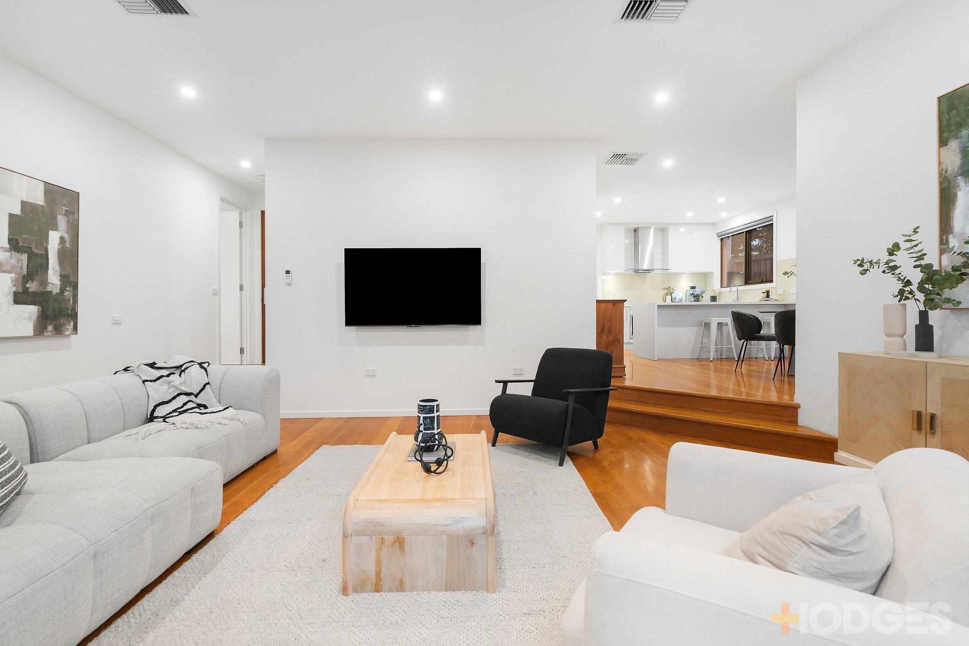 2 / 18 Wilson Street Cheltenham