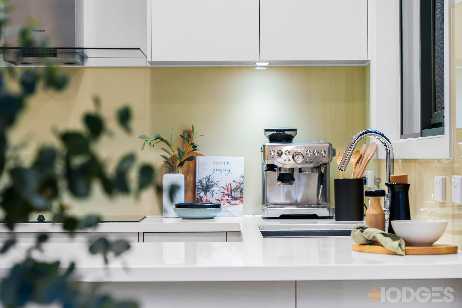 2 / 18 Wilson Street Cheltenham