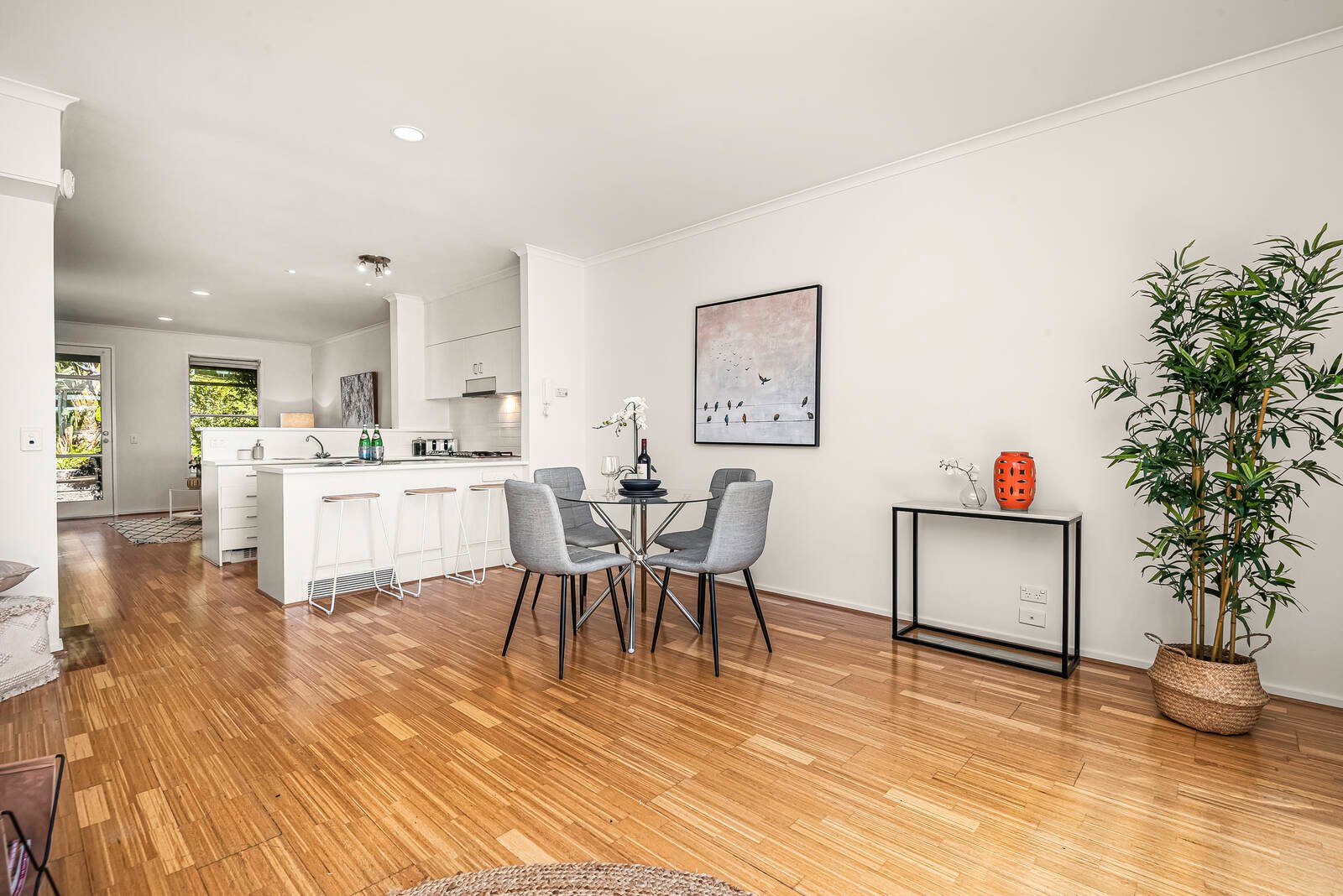Property Gallery - Main Image