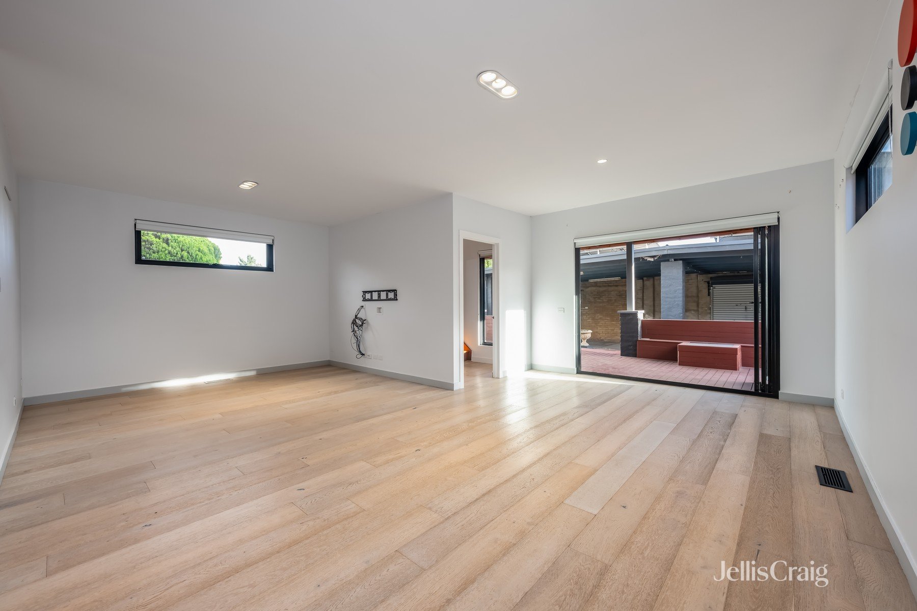 218 Wood Street, Preston image 2