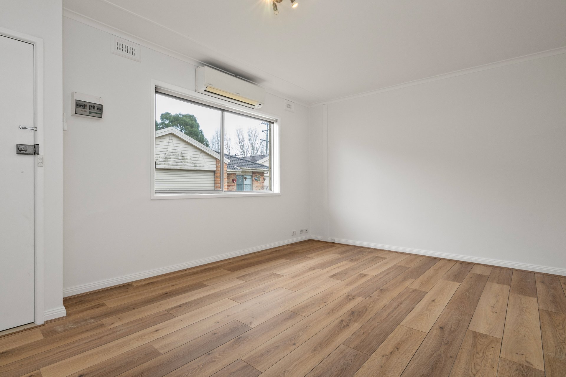 2/180-182 Dorset Road, Croydon image 4