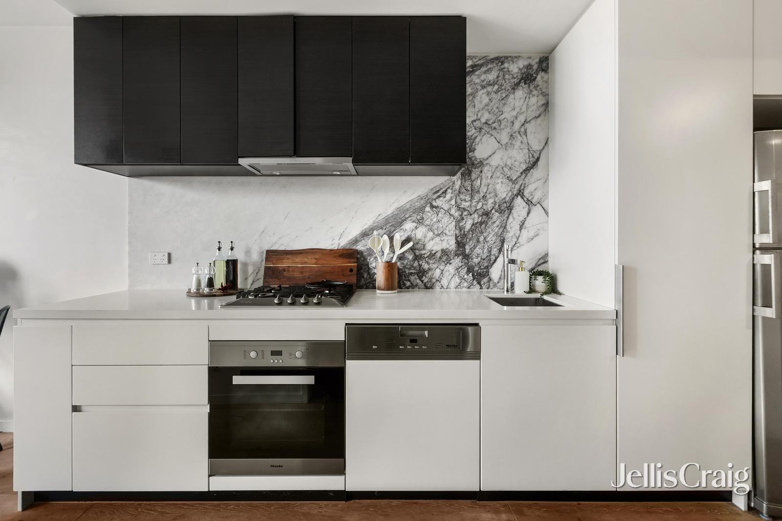 218/347 Camberwell Road, Camberwell image 4