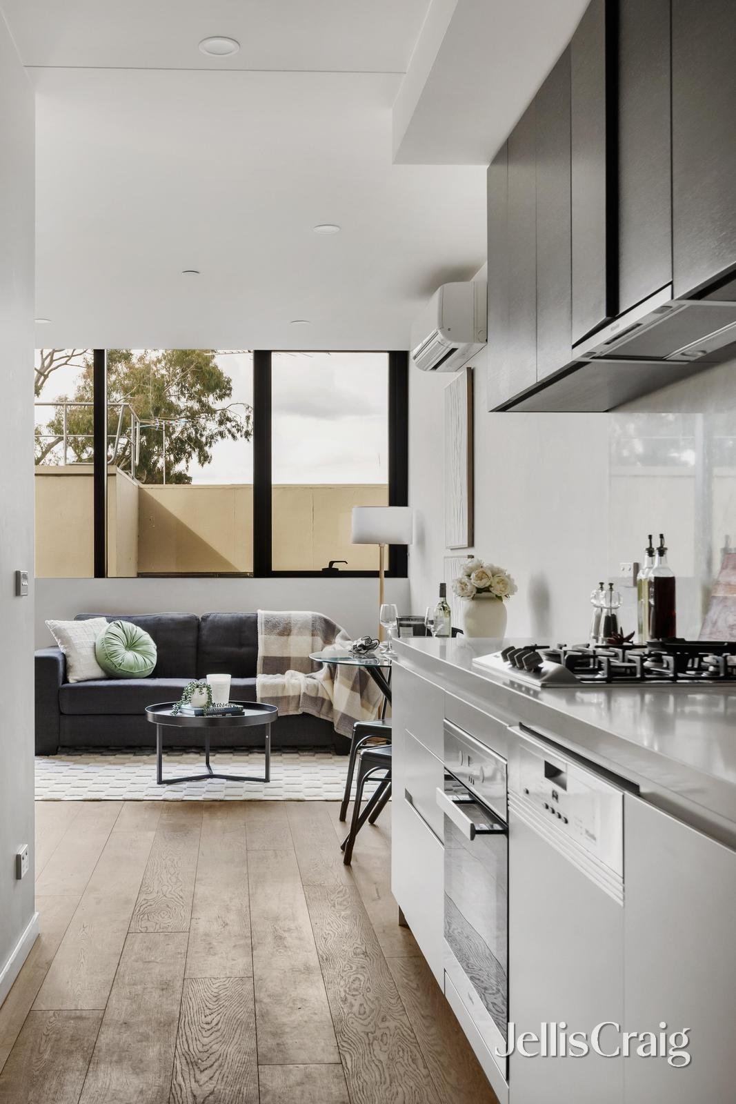 218/347 Camberwell Road, Camberwell image 8