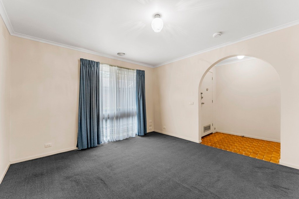 2/184 Bedford Road, Heathmont image 2