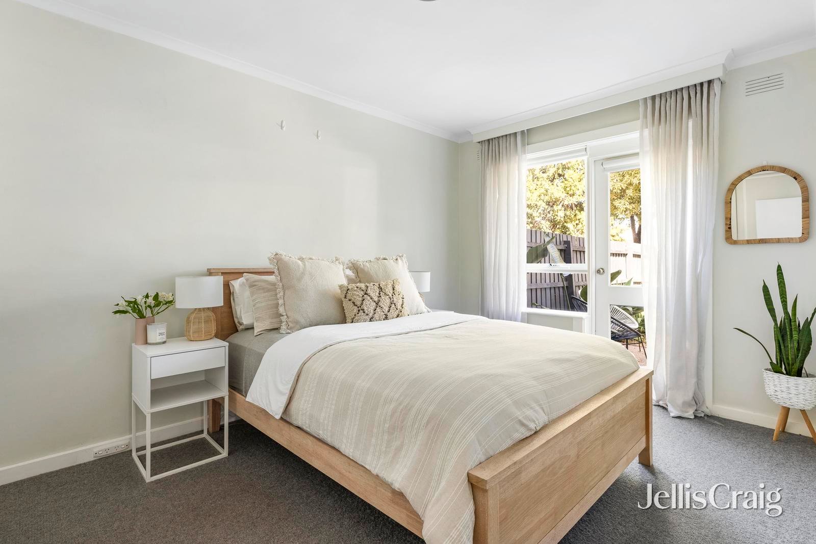 2/184 Neerim Road, Carnegie image 7