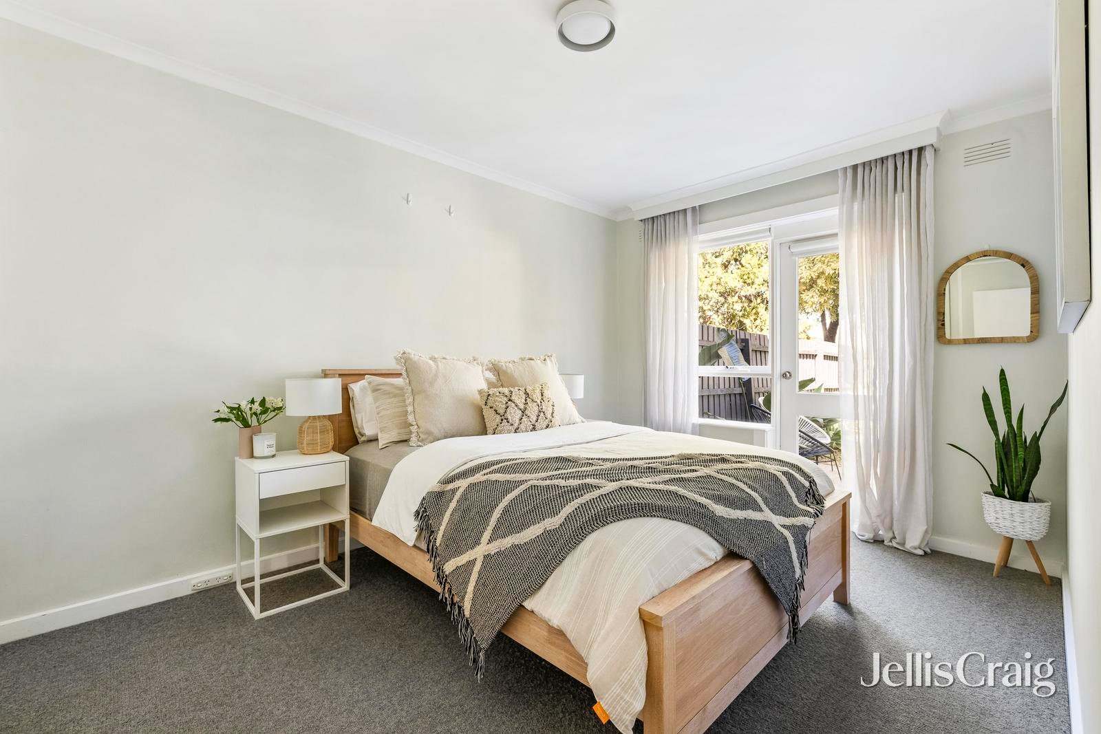 2/184 Neerim Road, Carnegie image 8
