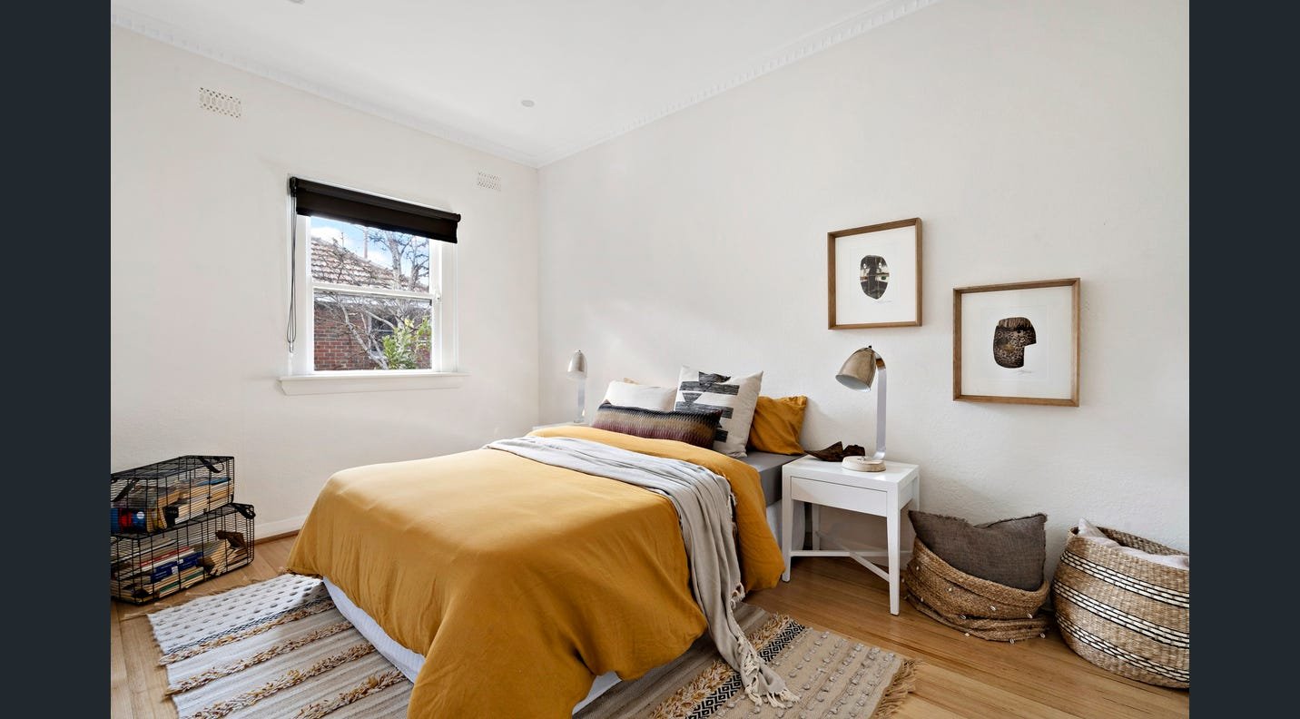 2/185 Ormond Road, Elwood image 7