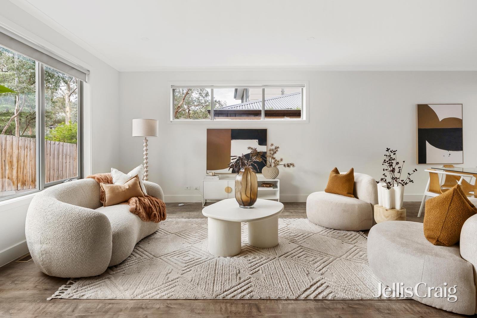 2/185 St Helena Road, Greensborough image 3