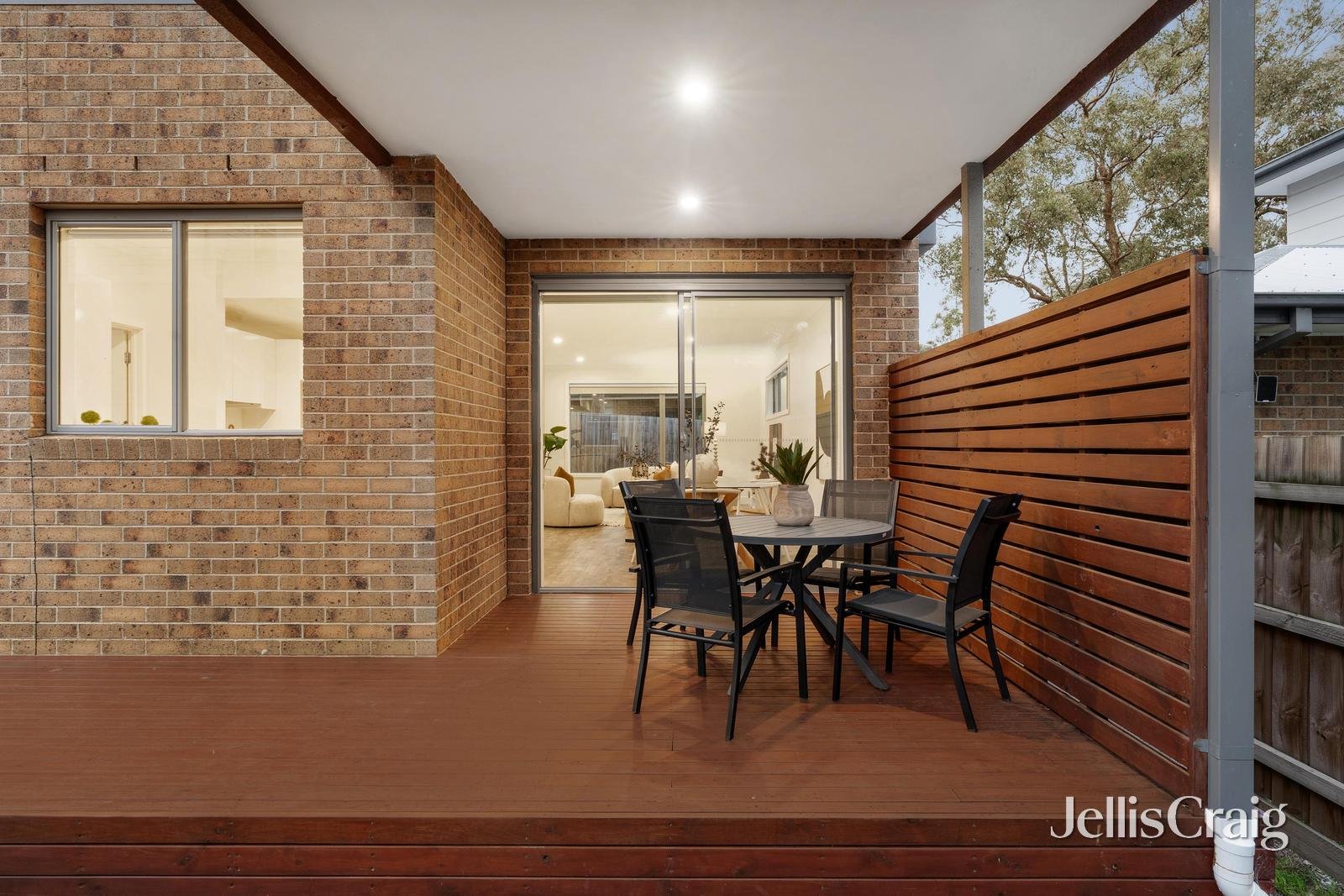 2/185 St Helena Road, Greensborough image 13