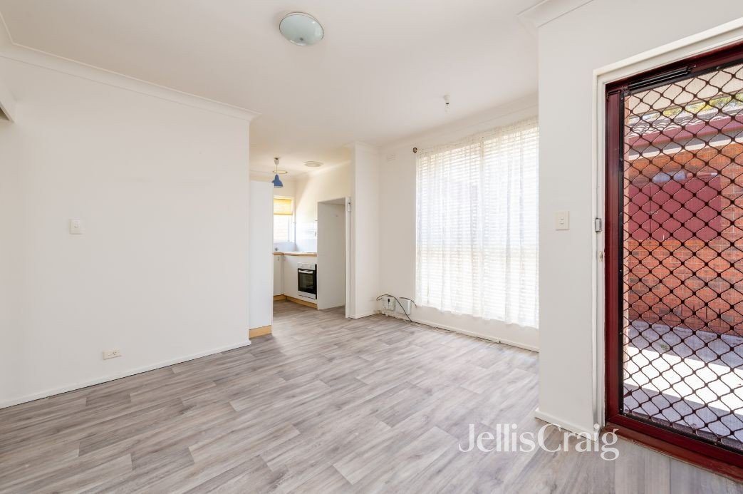 2/186 Blyth Street, Brunswick East image 2