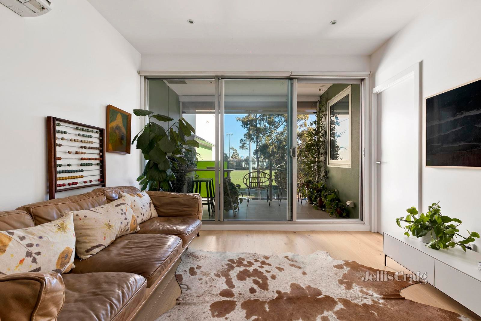 218/86 Macaulay Road, North Melbourne image 1