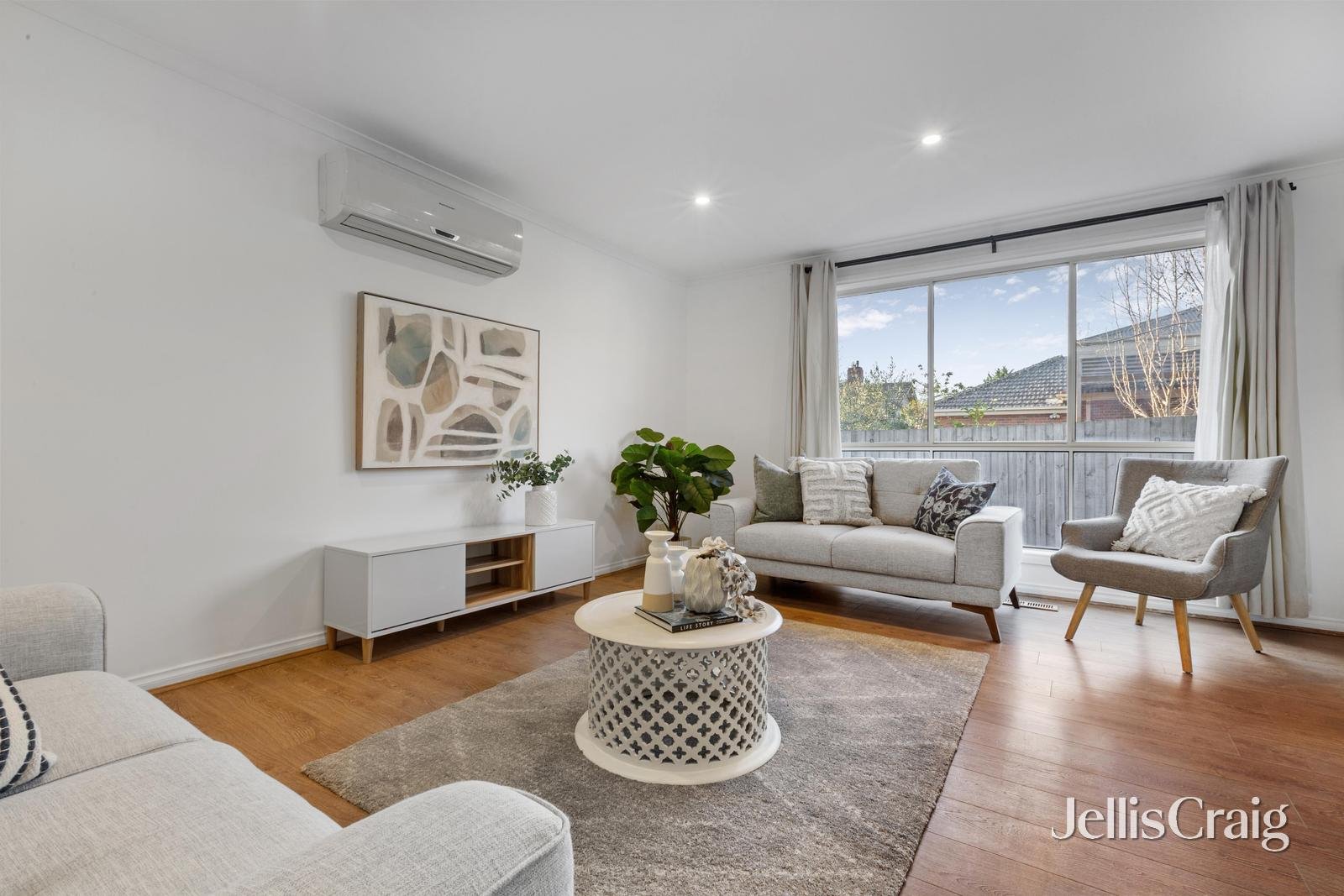 2/19 Albert Street, Mount Waverley image 2