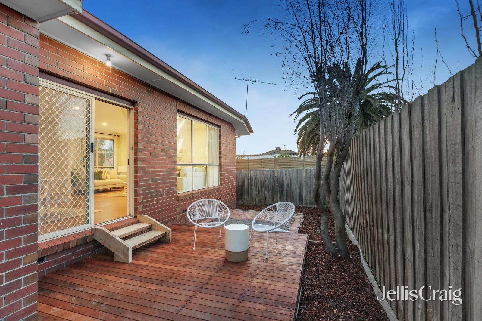 2/19 Albert Street, Mount Waverley image 11