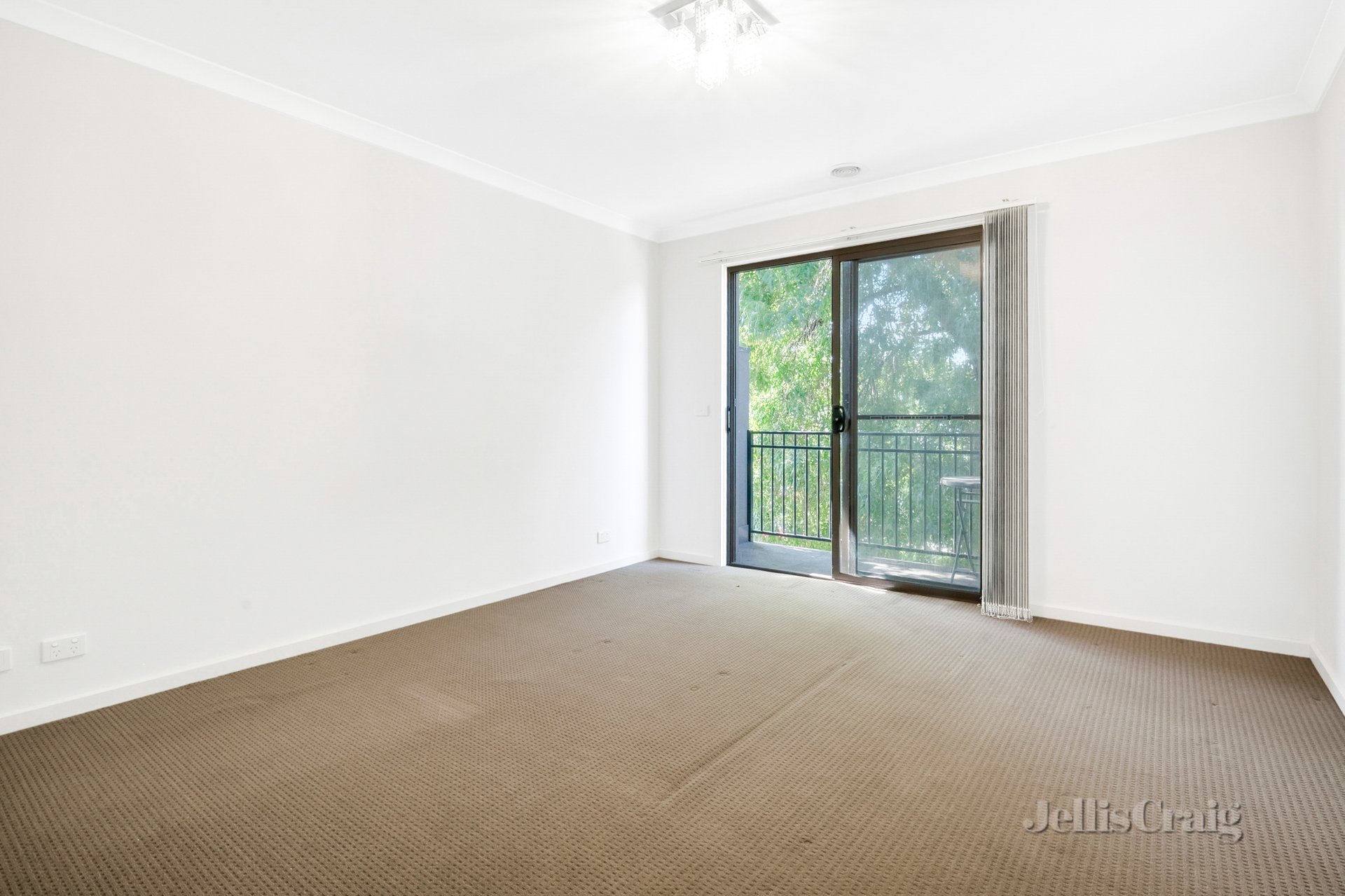 2/19 Arndt Road, Pascoe Vale image 6