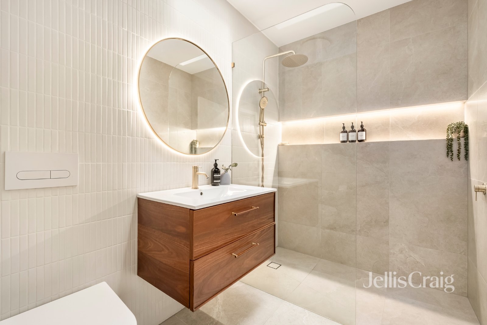 219 Bolton Street, Eltham image 9