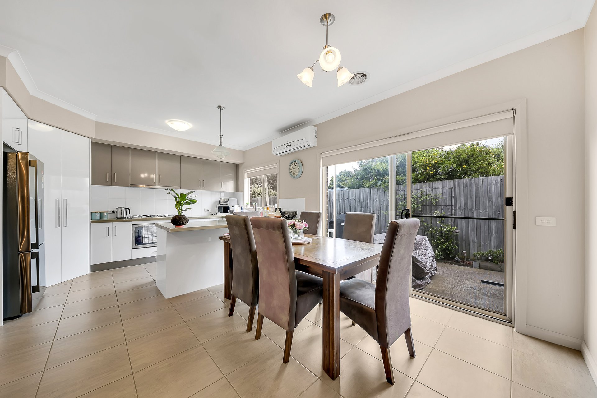 2/19 Bromley Street, Thomson image 3